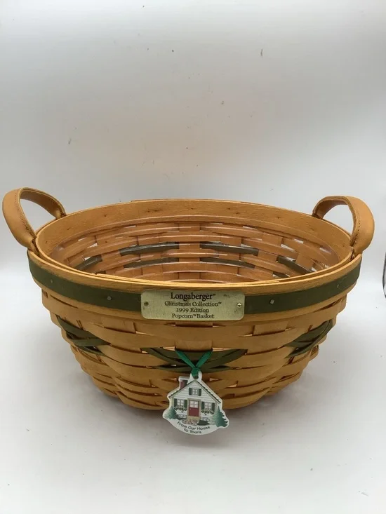 Vintage Longaberger 1999 Christmas Collection Popcorn Basket, Liner and Charm - Picture 1 of 11